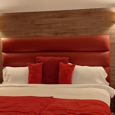 Happy Land Holliday Residential Hotel Épinay-sur-Seine Kültér fotó